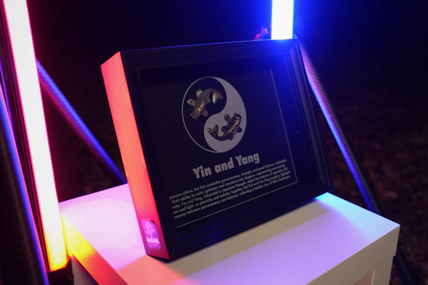 Yin & Yang Frame